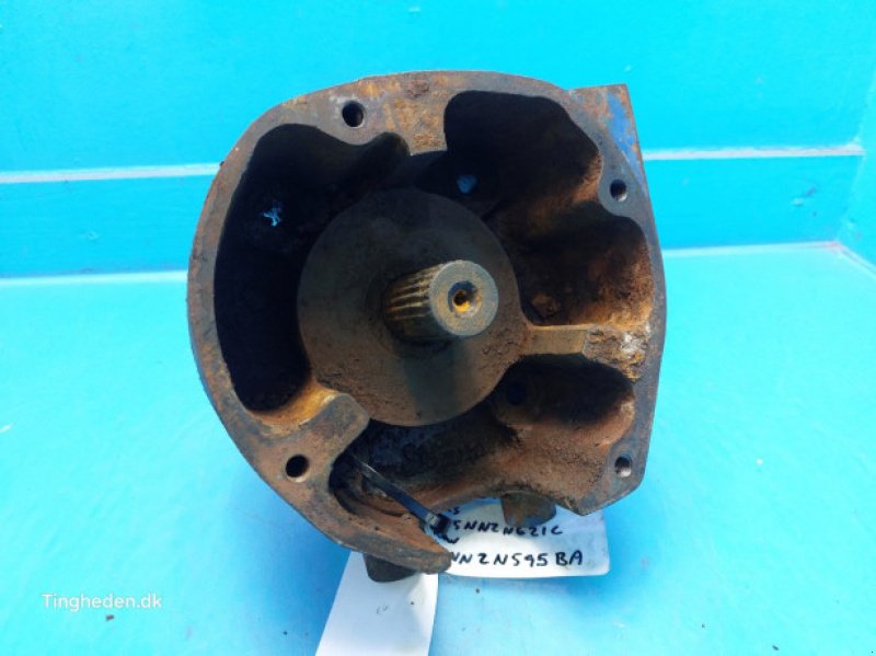 Achsen & Lenkung des Typs Ford 4000, Gebrauchtmaschine in Hemmet (Bild 7)