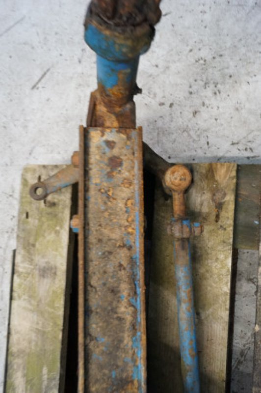 Achsen & Lenkung des Typs Ford 4000, Gebrauchtmaschine in Hemmet (Bild 8)