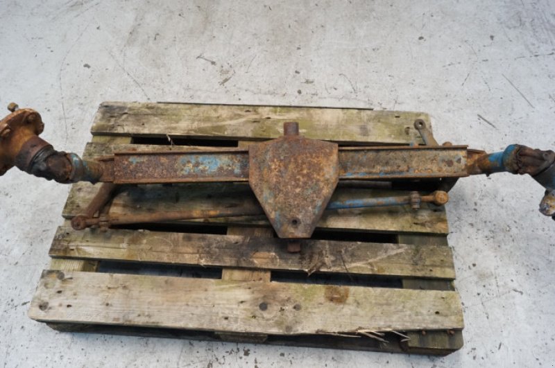 Achsen & Lenkung des Typs Ford 4000, Gebrauchtmaschine in Hemmet (Bild 10)