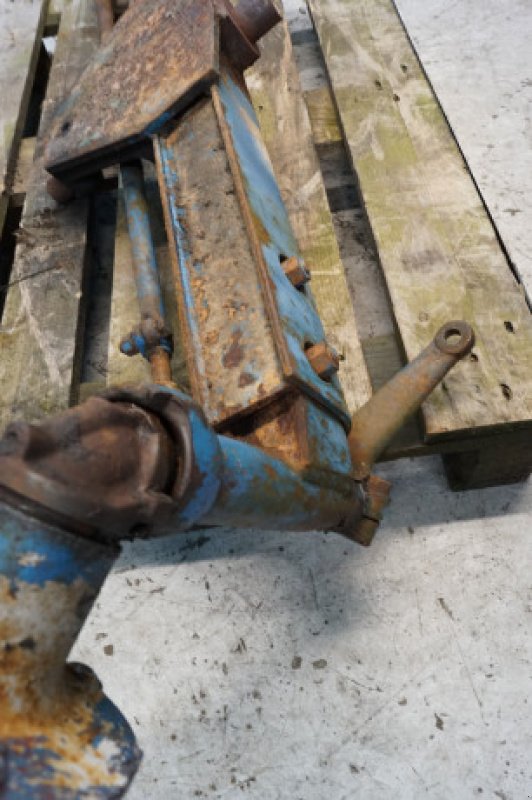 Achsen & Lenkung des Typs Ford 4000, Gebrauchtmaschine in Hemmet (Bild 7)