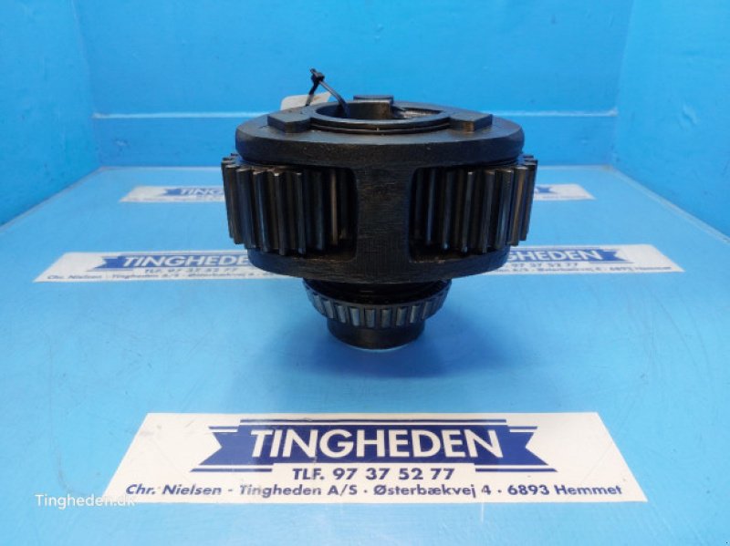 Achsen & Lenkung des Typs Ford 4600, Gebrauchtmaschine in Hemmet (Bild 1)