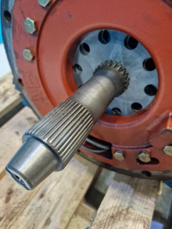 Achsen & Lenkung des Typs Ford 6640, Gebrauchtmaschine in Hemmet (Bild 4)