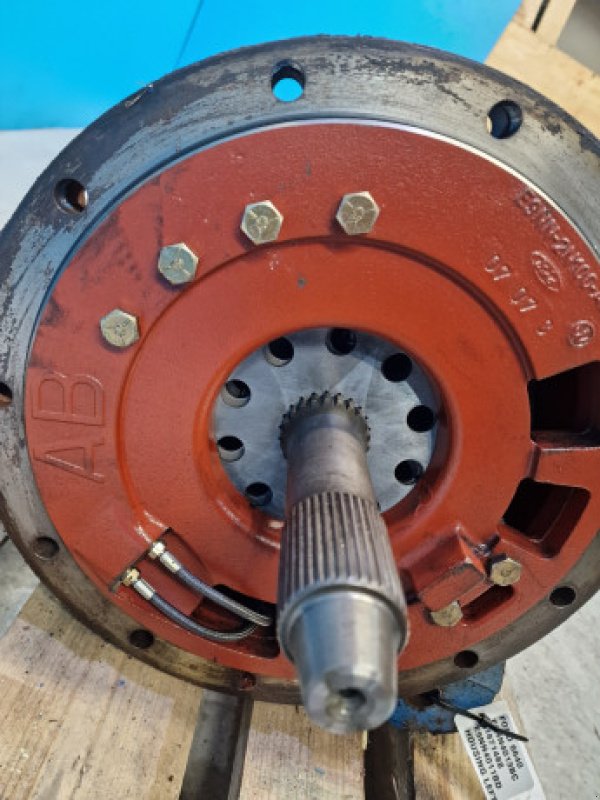 Achsen & Lenkung des Typs Ford 6640, Gebrauchtmaschine in Hemmet (Bild 7)