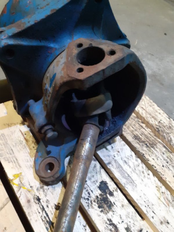 Achsen & Lenkung des Typs Ford 7740, Gebrauchtmaschine in Hemmet (Bild 4)