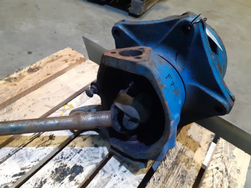 Achsen & Lenkung des Typs Ford 7740, Gebrauchtmaschine in Hemmet (Bild 3)