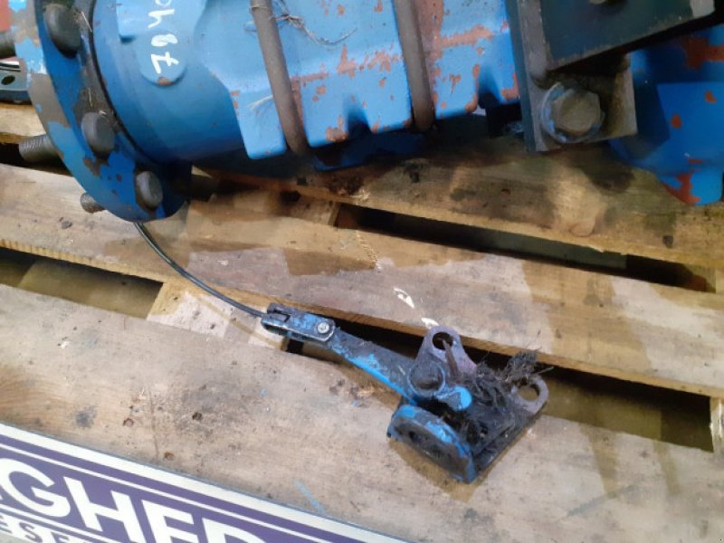 Achsen & Lenkung des Typs Ford 7840, Gebrauchtmaschine in Hemmet (Bild 13)