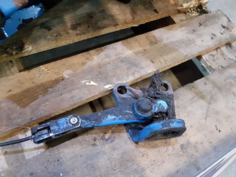 Achsen & Lenkung des Typs Ford 7840, Gebrauchtmaschine in Hemmet (Bild 17)