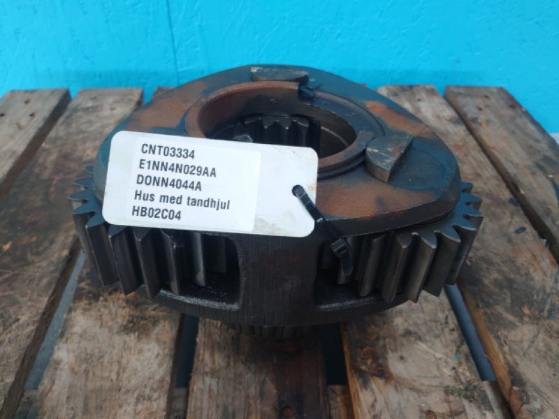 Achsen & Lenkung des Typs Ford 8210, Gebrauchtmaschine in Hemmet (Bild 8)