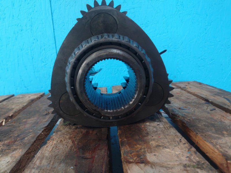 Achsen & Lenkung des Typs Ford 8210, Gebrauchtmaschine in Hemmet (Bild 7)