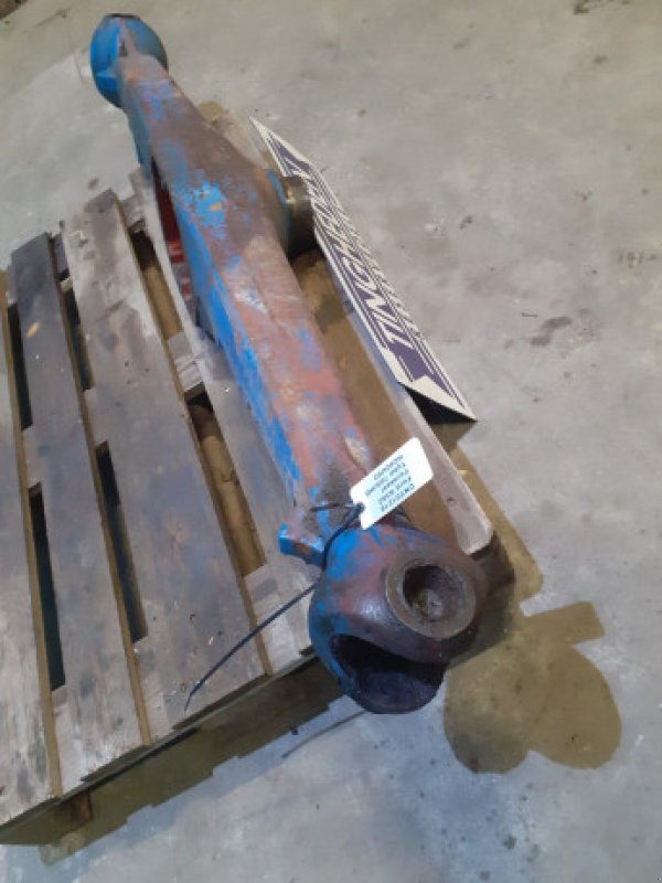 Achsen & Lenkung des Typs Ford 8340, Gebrauchtmaschine in Hemmet (Bild 2)