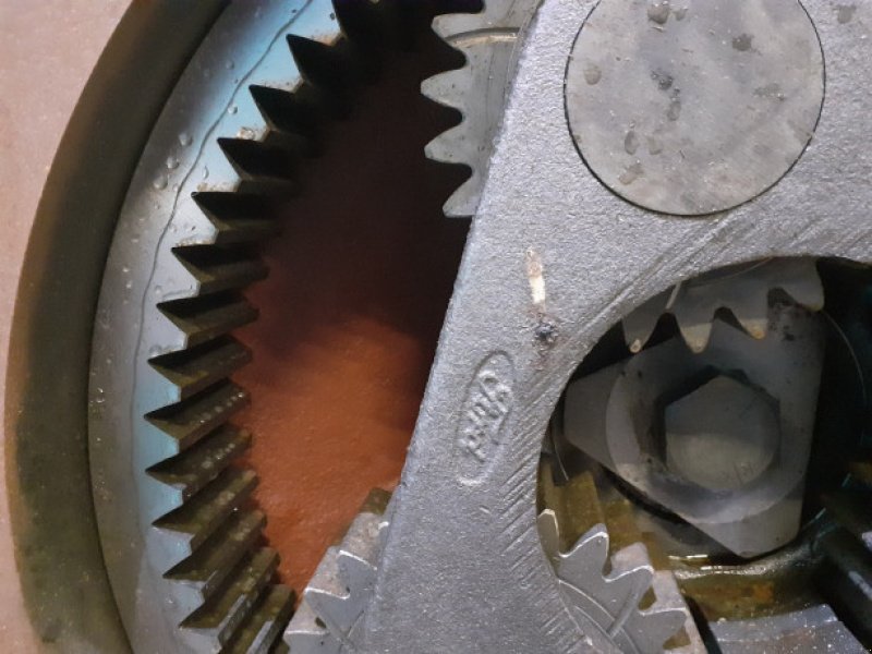 Achsen & Lenkung des Typs Ford 8630, Gebrauchtmaschine in Hemmet (Bild 8)