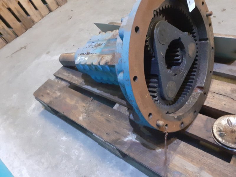 Achsen & Lenkung des Typs Ford 8630, Gebrauchtmaschine in Hemmet (Bild 5)