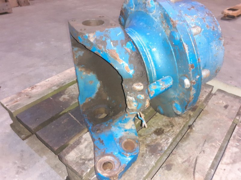 Achsen & Lenkung des Typs Ford 8630, Gebrauchtmaschine in Hemmet (Bild 3)
