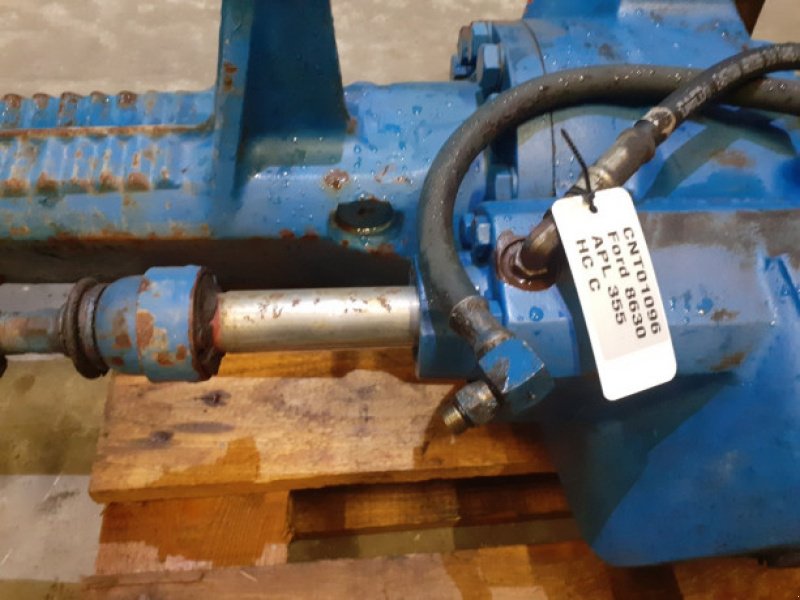 Achsen & Lenkung des Typs Ford 8630, Gebrauchtmaschine in Hemmet (Bild 8)