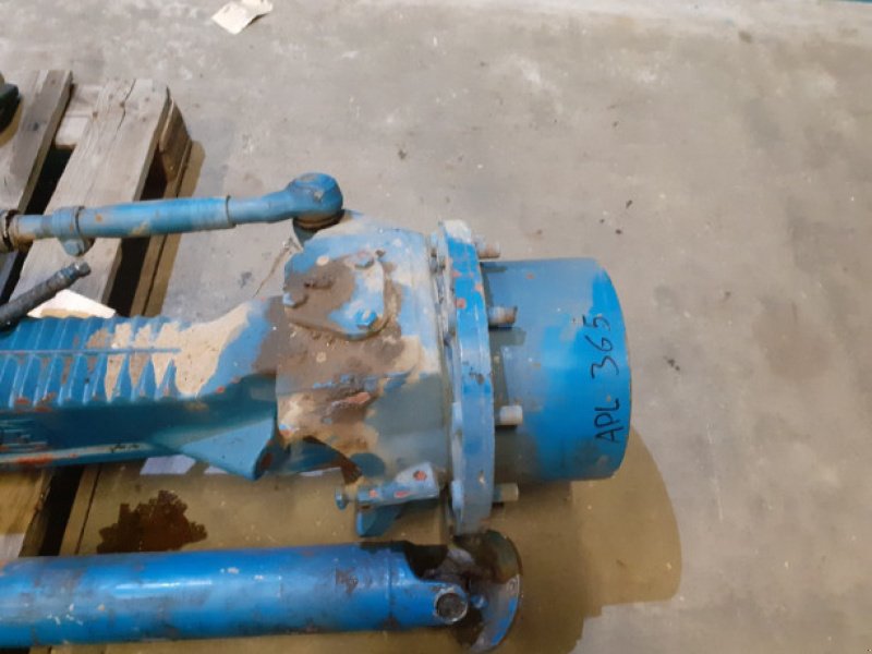 Achsen & Lenkung des Typs Ford 8730, Gebrauchtmaschine in Hemmet (Bild 3)