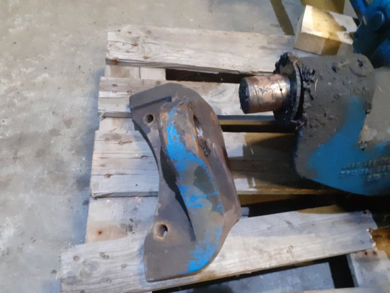 Achsen & Lenkung des Typs Ford 8730, Gebrauchtmaschine in Hemmet (Bild 10)