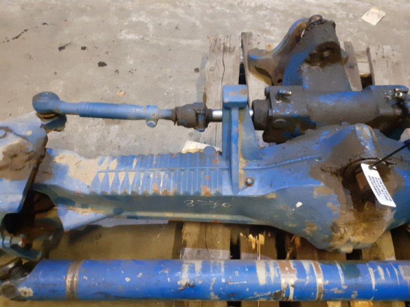 Achsen & Lenkung des Typs Ford 8730, Gebrauchtmaschine in Hemmet (Bild 5)