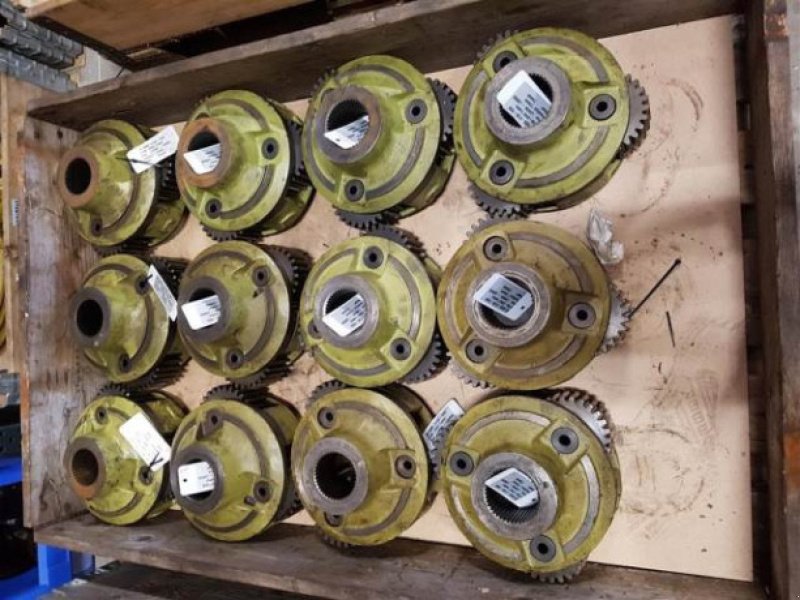 Achsen & Lenkung des Typs John Deere 2040, Gebrauchtmaschine in Hemmet (Bild 2)