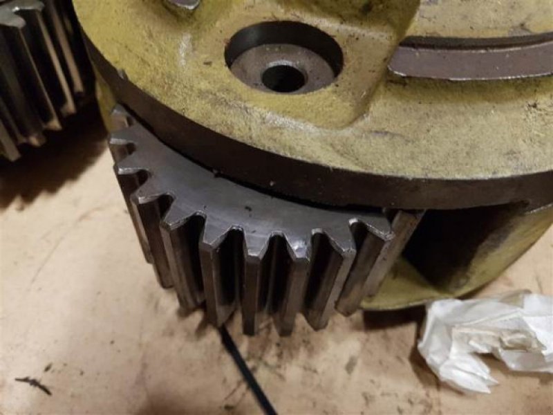 Achsen & Lenkung des Typs John Deere 2040, Gebrauchtmaschine in Hemmet (Bild 3)