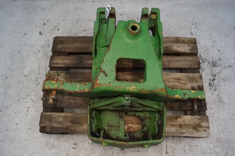 Achsen & Lenkung des Typs John Deere 3040, Gebrauchtmaschine in Hemmet (Bild 2)