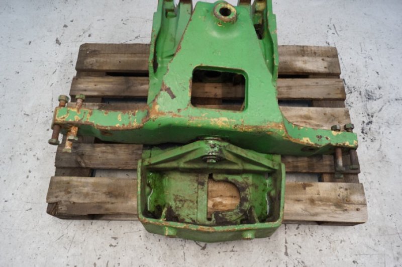 Achsen & Lenkung des Typs John Deere 3040, Gebrauchtmaschine in Hemmet (Bild 4)