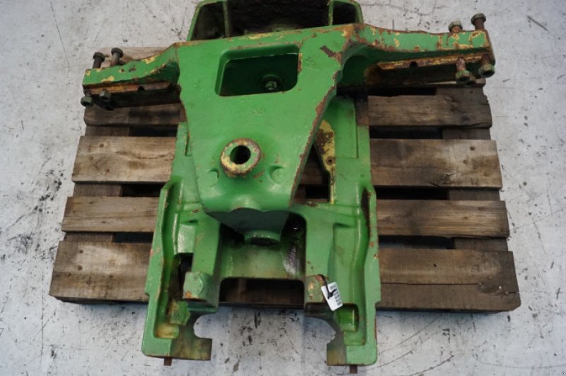 Achsen & Lenkung des Typs John Deere 3040, Gebrauchtmaschine in Hemmet (Bild 12)