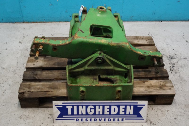 Achsen & Lenkung des Typs John Deere 3040, Gebrauchtmaschine in Hemmet (Bild 1)