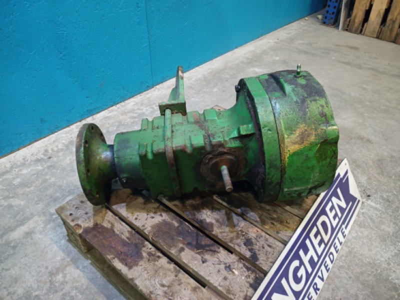 Achsen & Lenkung des Typs John Deere 3040, Gebrauchtmaschine in Hemmet (Bild 2)