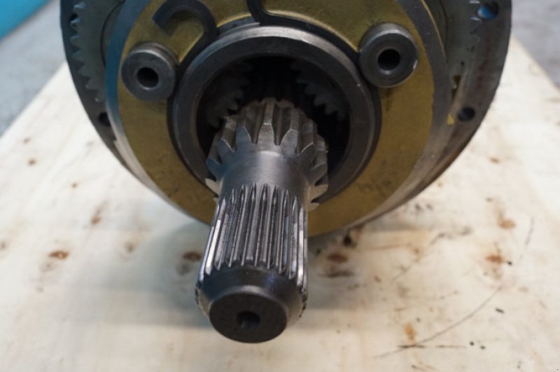 Achsen & Lenkung des Typs John Deere 3140, Gebrauchtmaschine in Hemmet (Bild 12)