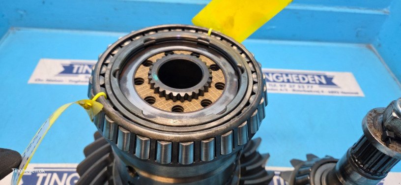 Achsen & Lenkung des Typs John Deere 6215R, Gebrauchtmaschine in Hemmet (Bild 4)