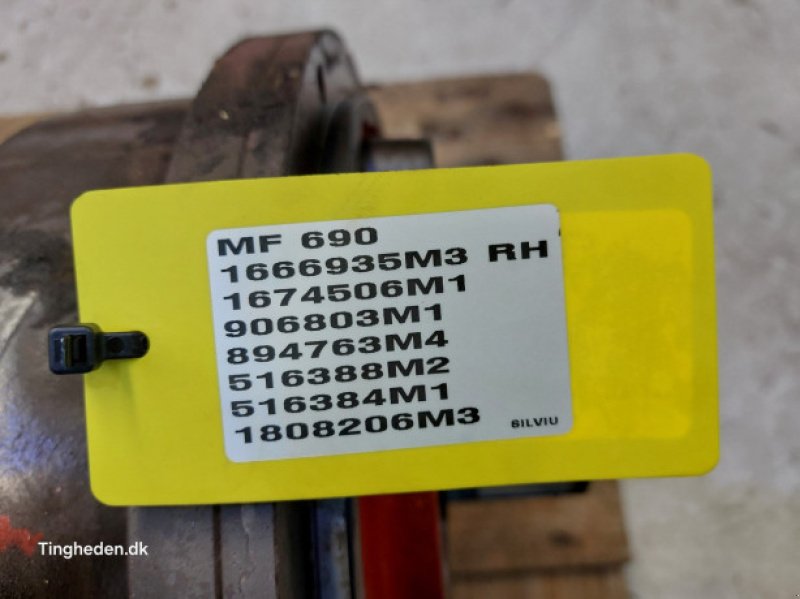 Achsen & Lenkung des Typs Massey Ferguson 690, Gebrauchtmaschine in Hemmet (Bild 20)