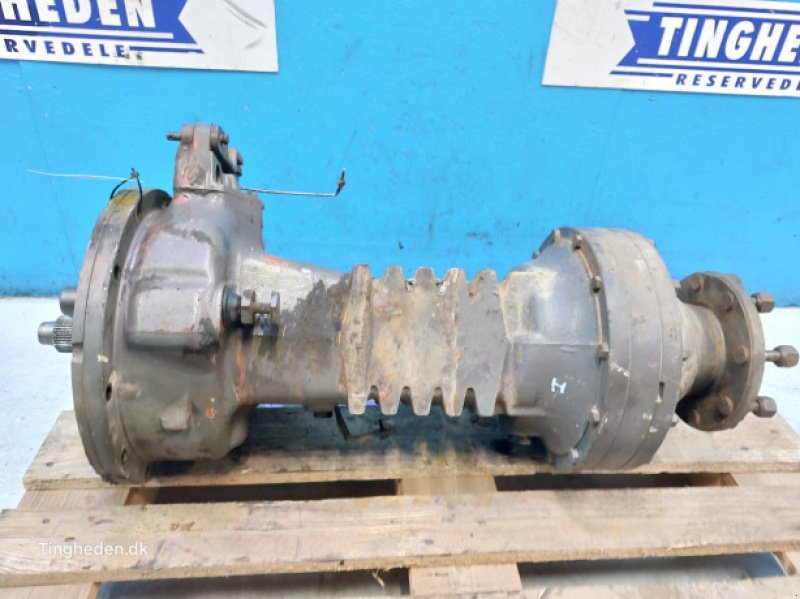 Achsen & Lenkung des Typs Massey Ferguson 690, Gebrauchtmaschine in Hemmet (Bild 2)