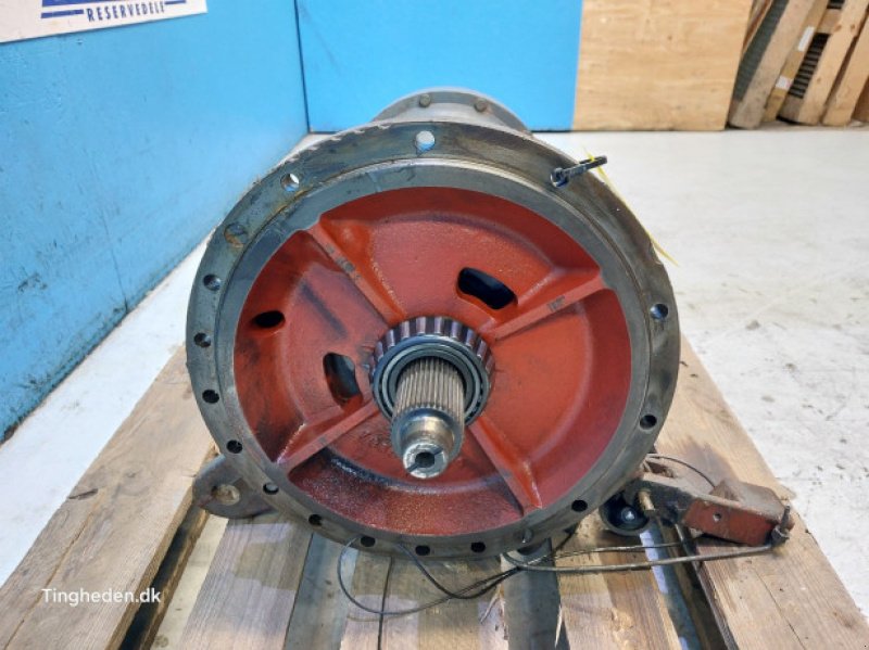 Achsen & Lenkung des Typs Massey Ferguson 690, Gebrauchtmaschine in Hemmet (Bild 3)