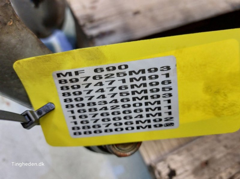 Achsen & Lenkung des Typs Massey Ferguson 690, Gebrauchtmaschine in Hemmet (Bild 21)