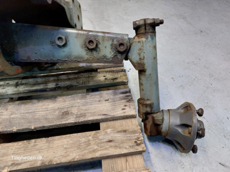 Achsen & Lenkung des Typs Massey Ferguson 690, Gebrauchtmaschine in Hemmet (Bild 9)