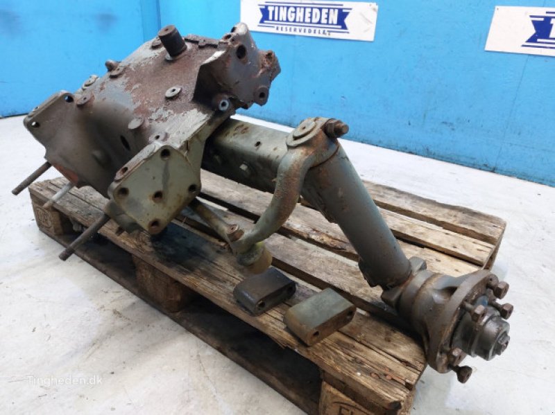 Achsen & Lenkung des Typs Massey Ferguson 690, Gebrauchtmaschine in Hemmet (Bild 17)