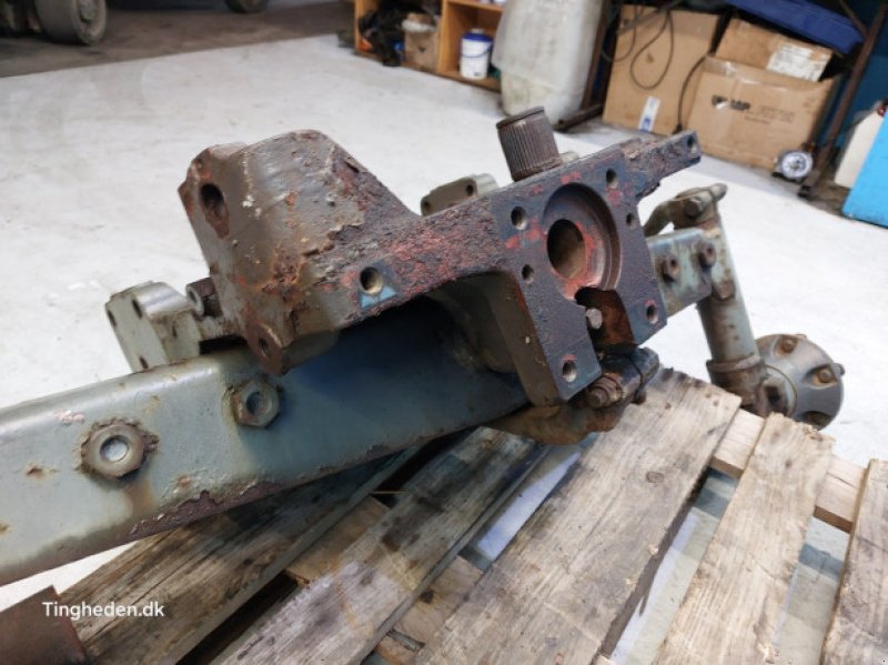 Achsen & Lenkung des Typs Massey Ferguson 690, Gebrauchtmaschine in Hemmet (Bild 14)