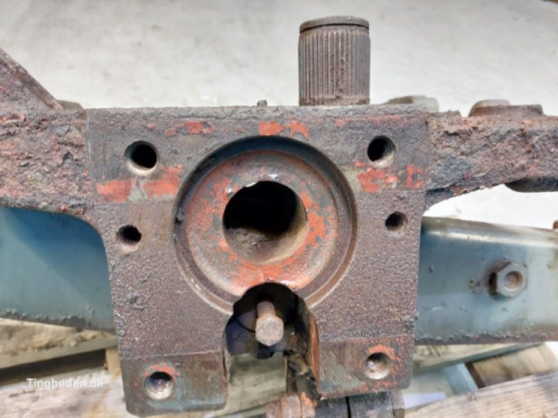 Achsen & Lenkung des Typs Massey Ferguson 690, Gebrauchtmaschine in Hemmet (Bild 13)