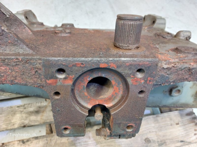Achsen & Lenkung des Typs Massey Ferguson 690, Gebrauchtmaschine in Hemmet (Bild 12)
