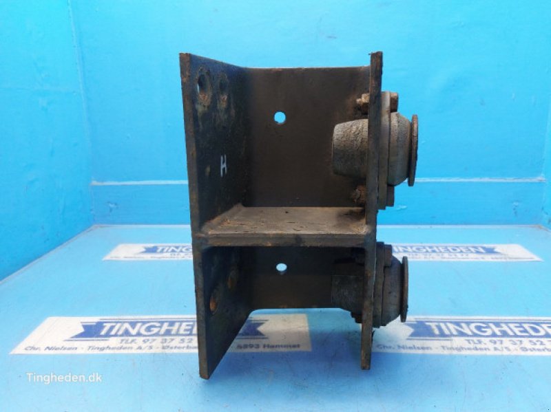 Achsen & Lenkung des Typs Massey Ferguson 690, Gebrauchtmaschine in Hemmet (Bild 11)