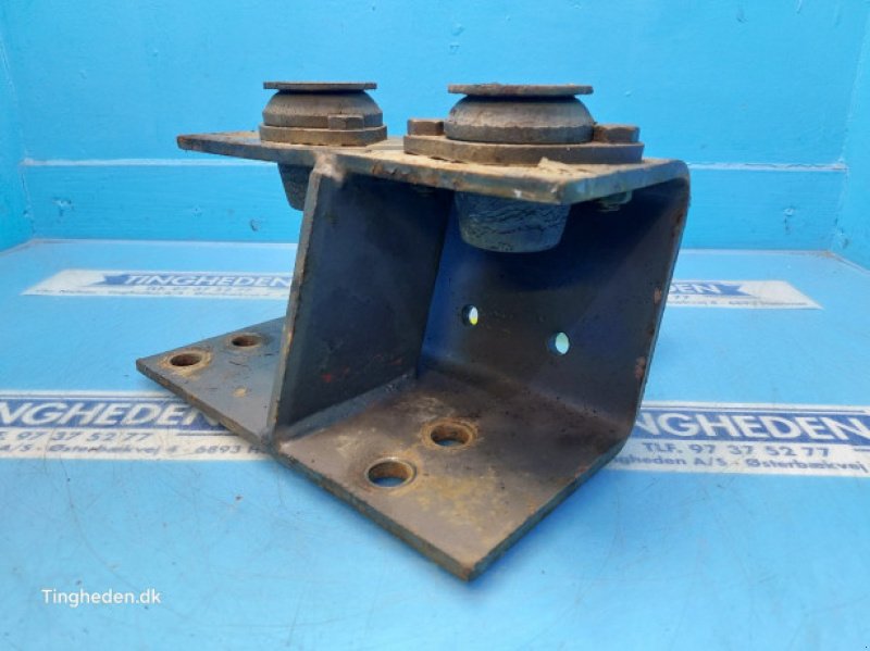 Achsen & Lenkung des Typs Massey Ferguson 690, Gebrauchtmaschine in Hemmet (Bild 5)