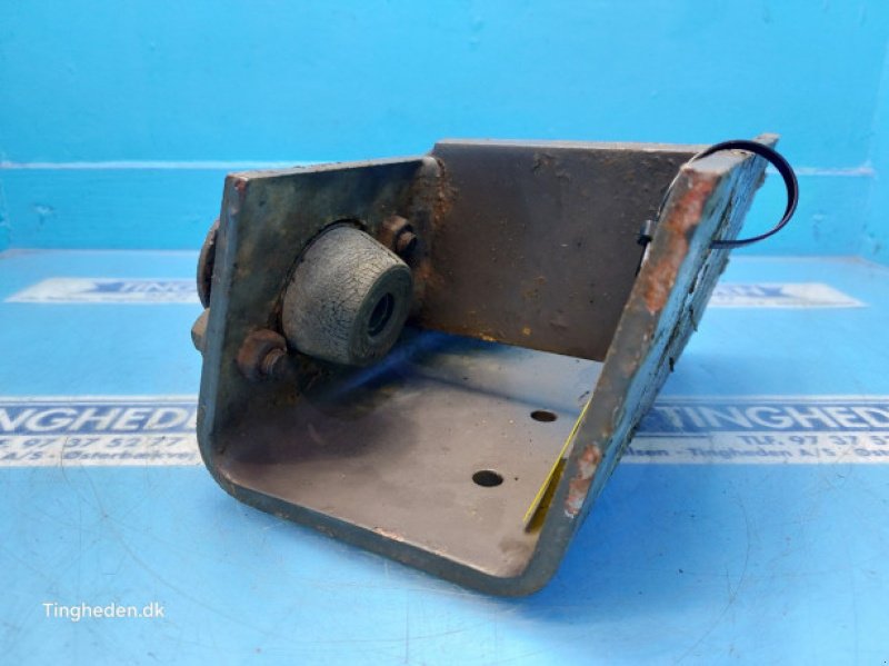 Achsen & Lenkung des Typs Massey Ferguson 690, Gebrauchtmaschine in Hemmet (Bild 7)