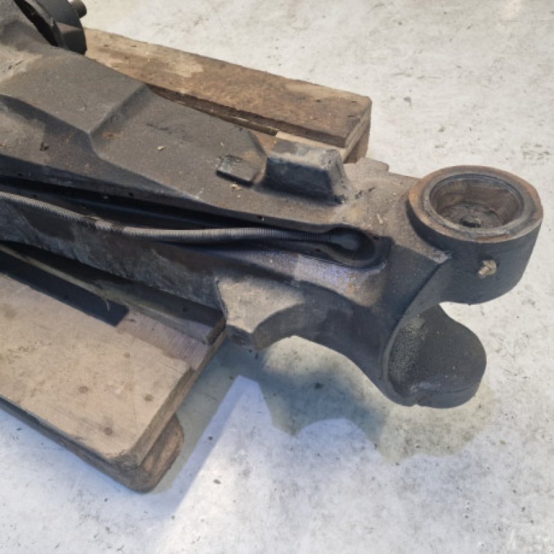 Achsen & Lenkung des Typs Massey Ferguson 8470, Gebrauchtmaschine in Hemmet (Bild 13)