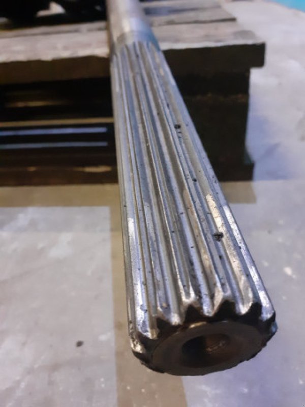 Achsen & Lenkung des Typs New Holland M160, Gebrauchtmaschine in Hemmet (Bild 4)