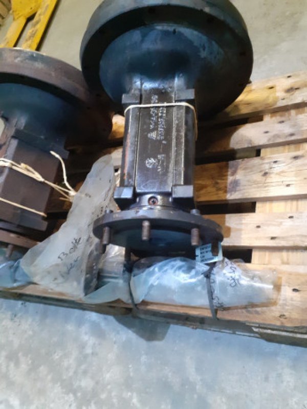 Achsen & Lenkung des Typs New Holland M160, Gebrauchtmaschine in Hemmet (Bild 4)