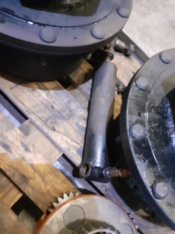 Achsen & Lenkung des Typs New Holland T8050, Gebrauchtmaschine in Hemmet (Bild 11)