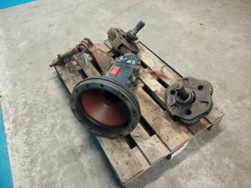 Achsen & Lenkung des Typs New Holland TM 130, Gebrauchtmaschine in Hemmet (Bild 3)