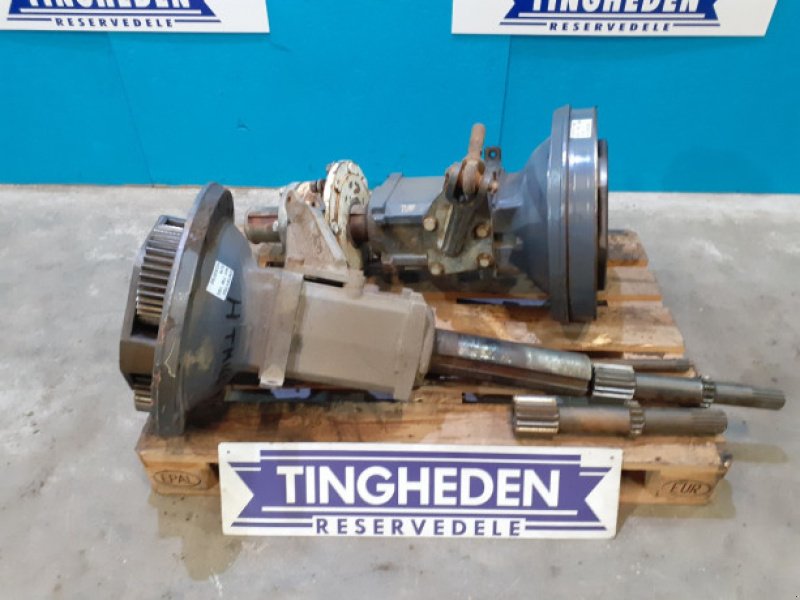 Achsen & Lenkung des Typs New Holland TM 165, Gebrauchtmaschine in Hemmet (Bild 1)