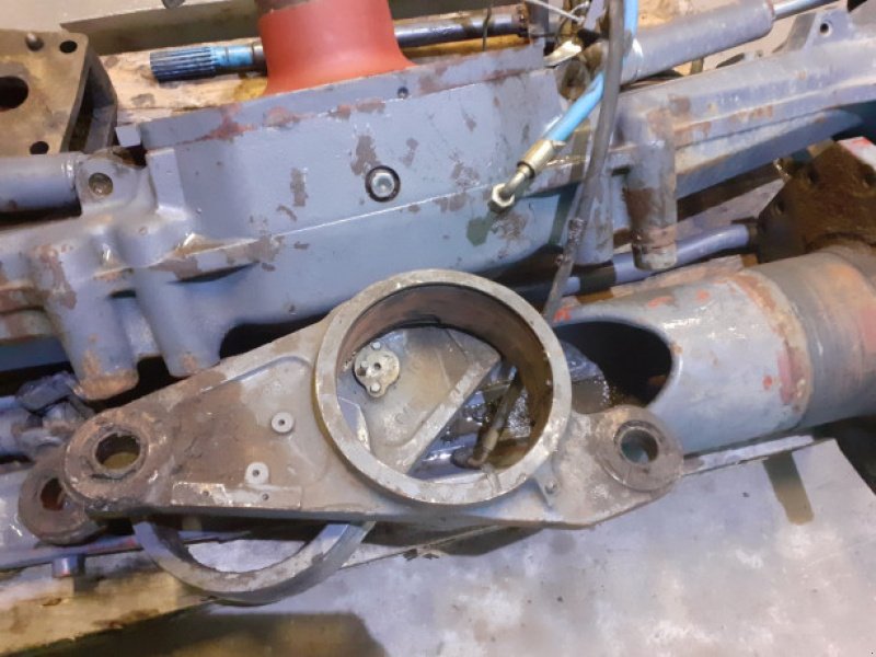 Achsen & Lenkung des Typs New Holland TM 165, Gebrauchtmaschine in Hemmet (Bild 5)