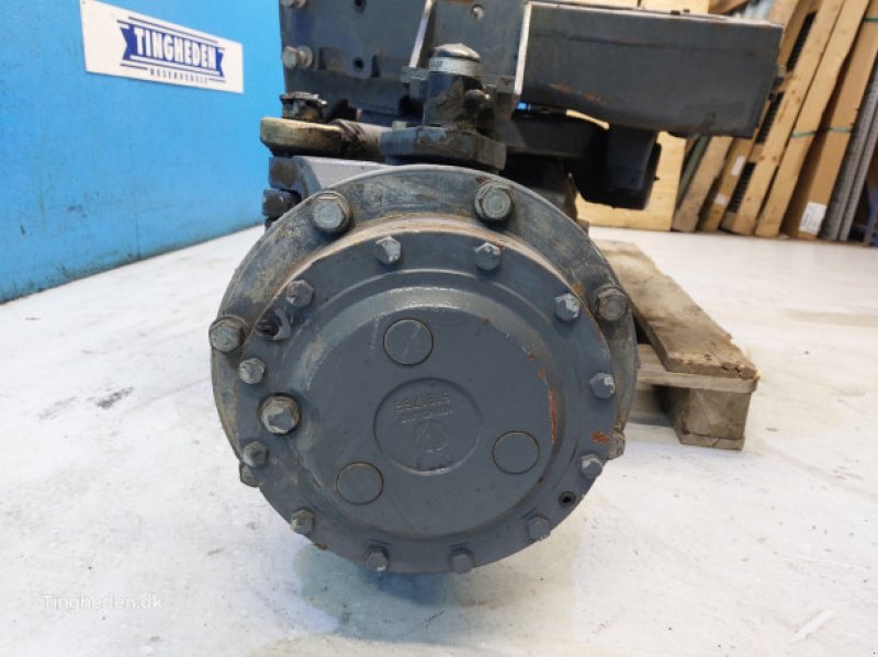 Achsen & Lenkung des Typs New Holland TM120, Gebrauchtmaschine in Hemmet (Bild 3)